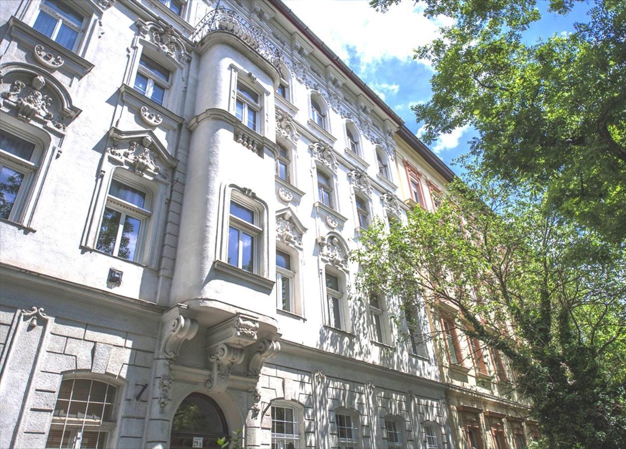 White Rose Apartment Budapest Ngoại thất bức ảnh