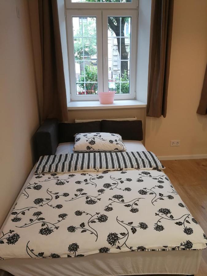 White Rose Apartment Budapest Ngoại thất bức ảnh